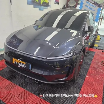 안산랩핑 추천, 테슬라 쥬니퍼 전체 오토벨벳 블랙 하이그로시 랩핑으로 프리미엄 완성! / 안산 단원 초지동