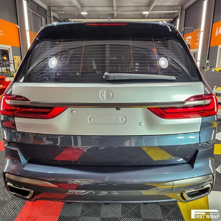 BMW X7 풀랩핑, 사틴 실버 메탈릭 시공으로 더 돋보이는 라인 / 안산, 시흥, 부천
