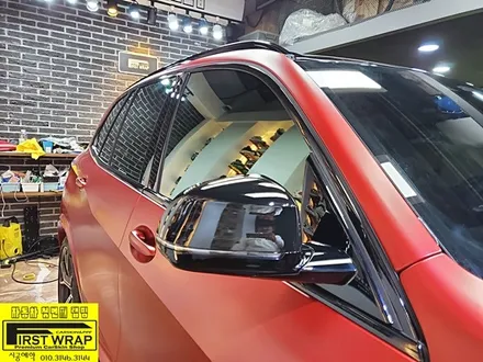 BMW X5 40e 사틴뱀파이어레드 전체랩핑 그릴랩핑 윈도우크롬랩핑 루프렉랩핑 블랙포인트랩핑 목감랩핑 광명랩핑 시흥랩핑 안양랩핑 안산랩핑 송도랩핑 일산랩핑 서울랩핑 배곧랩핑 / 안산, 시흥, 부천