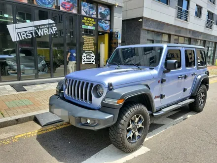 지프 랭글러루비콘 에이버리슈프림 퀼실버메탈릭 전체랩핑 목감랩핑 시흥랩핑 광명랩핑 안양랩핑 안산랩핑 송도랩핑 배곧랩핑 일산랩핑 분당랩핑 수원랩핑 서울랩핑 퍼스트랩카스킨 / 안산, 시흥, 부천