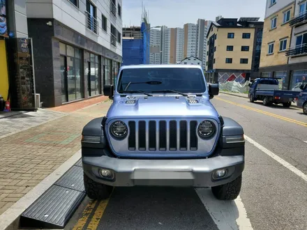 지프 랭글러루비콘 에이버리슈프림 퀼실버메탈릭 전체랩핑 목감랩핑 시흥랩핑 광명랩핑 안양랩핑 안산랩핑 송도랩핑 배곧랩핑 일산랩핑 분당랩핑 수원랩핑 서울랩핑 퍼스트랩카스킨 / 안산, 시흥, 부천