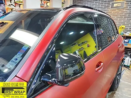 BMW X5 40e 사틴뱀파이어레드 전체랩핑 그릴랩핑 윈도우크롬랩핑 루프렉랩핑 블랙포인트랩핑 목감랩핑 광명랩핑 시흥랩핑 안양랩핑 안산랩핑 송도랩핑 일산랩핑 서울랩핑 배곧랩핑 / 안산, 시흥, 부천