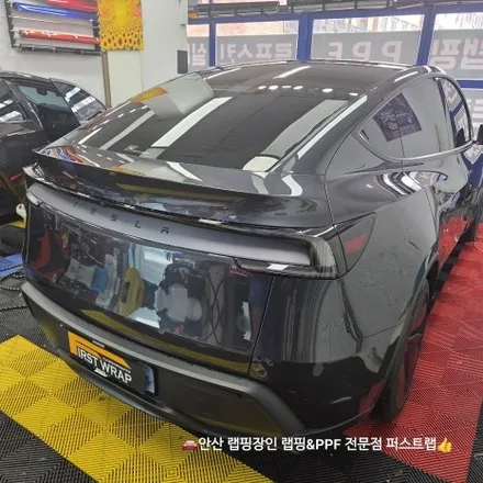 안산랩핑 추천, 테슬라 쥬니퍼 전체 오토벨벳 블랙 하이그로시 랩핑으로 프리미엄 완성! / 안산 단원 초지동