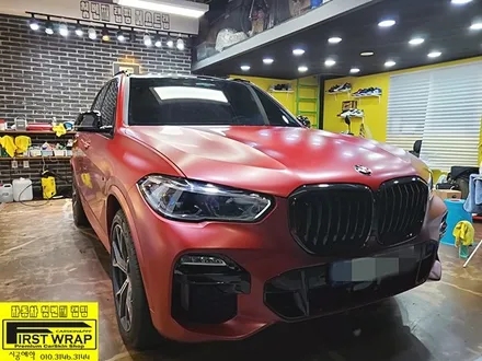 BMW X5 40e 사틴뱀파이어레드 전체랩핑 그릴랩핑 윈도우크롬랩핑 루프렉랩핑 블랙포인트랩핑 목감랩핑 광명랩핑 시흥랩핑 안양랩핑 안산랩핑 송도랩핑 일산랩핑 서울랩핑 배곧랩핑 / 안산, 시흥, 부천