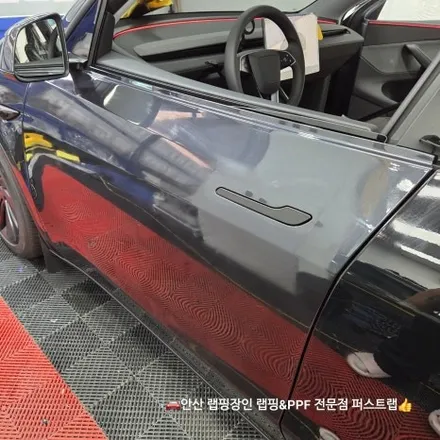 안산랩핑 추천, 테슬라 쥬니퍼 전체 오토벨벳 블랙 하이그로시 랩핑으로 프리미엄 완성! / 안산 단원 초지동