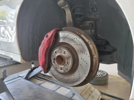 [핏먼트 울산]벤츠 W205 C클래스 63AMG도 피해 갈 수 없는 허전함은 독일 ST 허브 스페이스로 채워주면 됩니다. 빵빵한 몸매 만들기 어렵지 않아요~