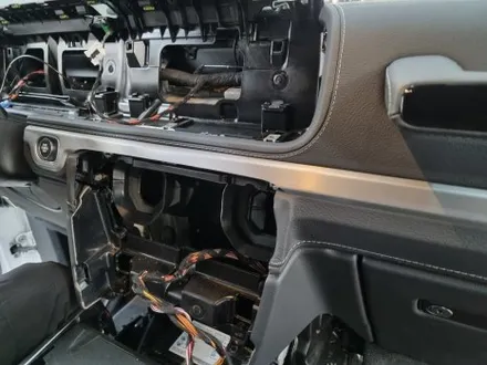 벤츠 W464 G63AMG(G바겐) 송풍구 엠비언트 라이트 튜닝! 심플하게만 느껴졌던 실내에 은은한 포인트 무드 선사하기, [울산 핏먼트] / 울산 남구