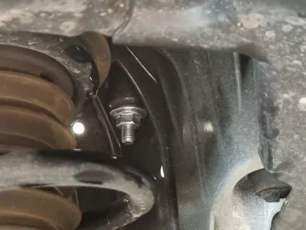 [핏먼트 울산]BMW G20 3시리즈 바디보강튜닝 울트라레이싱 스트럿바가 롤링 현상 확실히 잡아주기로 약속합니다~