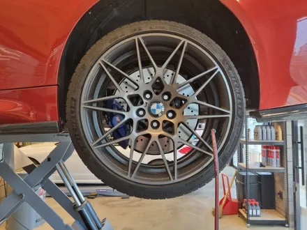 [덱스크루 울산남구점]BMW F83 M4 합성유 엔진오일 모빌원 골드 어라운드 0W40