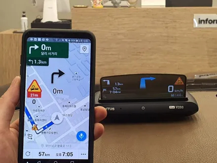 [덱스크루 울산남구점]미니 클럽맨 현대 폰터스 V200 PLUS HUD(헤드 업 디스플레이)