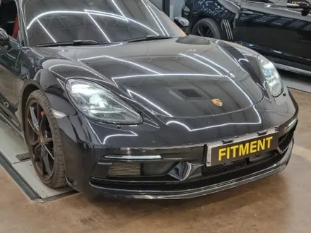 [핏먼트 울산]포르쉐 718 카이맨 GTS 독일 명품 ST 허브 스페이스 딱 떨어지게 장착해 봅니다. 안정감 있는 드라이빙과 빵빵한 자태를 원하신다면 더 늦지 않게 챙겨보세요~