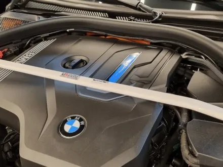 [핏먼트 울산]BMW G20 330e 바디보강튜닝 울트라레이싱 스트럿바는 전문 장착점에서.