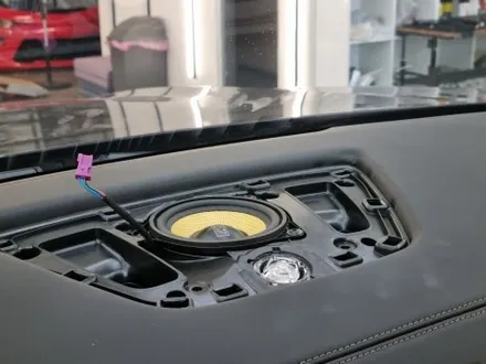 [핏먼트 울산]BMW G06 X6 AVI 스피커와 회오리 엠비언트 커버? 이제는 필수입니다. 떨어질 수 없는 완벽한 조합! 더 늦기 전에 얼른 챙기고 귀르가즘 제대로 느껴보세요~
