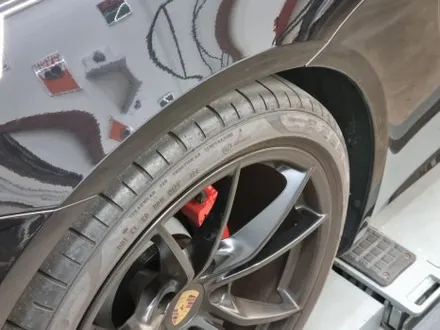 [핏먼트 울산]포르쉐 718 카이맨 GTS 독일 명품 ST 허브 스페이스 딱 떨어지게 장착해 봅니다. 안정감 있는 드라이빙과 빵빵한 자태를 원하신다면 더 늦지 않게 챙겨보세요~