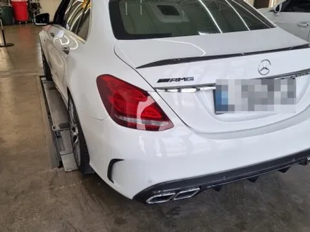 [핏먼트 울산]벤츠 W205 C클래스 필수 튜닝인 송풍구, 대시보드, 3D 부메스터, 64컬러 확장까지 한방에 해결해보자! AMG도 반해버린 풀 엠비언트 렉시온 울산이 잘합니다.