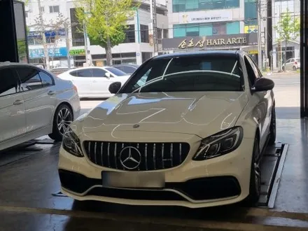 [핏먼트 울산]벤츠 W205 C클래스 63AMG도 피해 갈 수 없는 허전함은 독일 ST 허브 스페이스로 채워주면 됩니다. 빵빵한 몸매 만들기 어렵지 않아요~