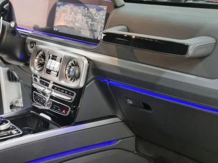 벤츠 W464 G63AMG(G바겐) 송풍구 엠비언트 라이트 튜닝! 심플하게만 느껴졌던 실내에 은은한 포인트 무드 선사하기, [울산 핏먼트] / 울산 남구