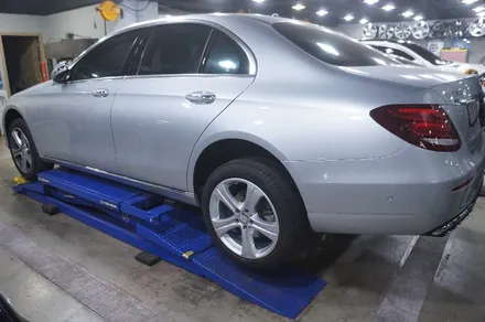 [벤츠 E클래스] W213  E220d 휠복원 / 하남시 풍산동