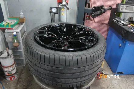 [BMW X5] 검정유광 색상의 휠도색! / 하남시 풍산동