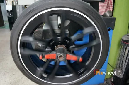 [벤츠 E53 AMG] 투톤 색상의 휠도색 ^^ / 하남시 풍산동
