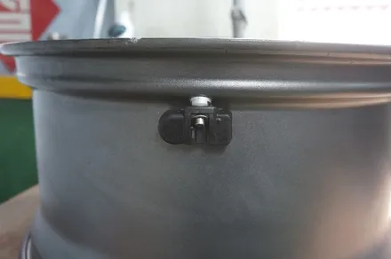 [모노블럭 F] G바겐과 잘어울리는 브라부스 플래티넘 에디션 Monoblock F 23인치 휠수리 및 휠복원 그리고 오리지널 색상으로 휠도색 ! / 하남시 풍산동