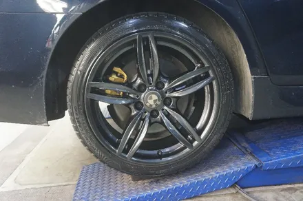[BMW 535i] 크롬쉐도우 휠도색~ / 하남시 풍산동