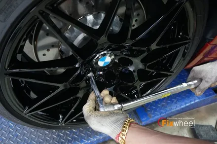 [BMW M4] 검정유광 휠도색 ^^ / 하남시 풍산동