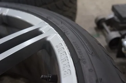 [모노블럭 F] G바겐과 잘어울리는 브라부스 플래티넘 에디션 Monoblock F 23인치 휠수리 및 휠복원 그리고 오리지널 색상으로 휠도색 ! / 하남시 풍산동