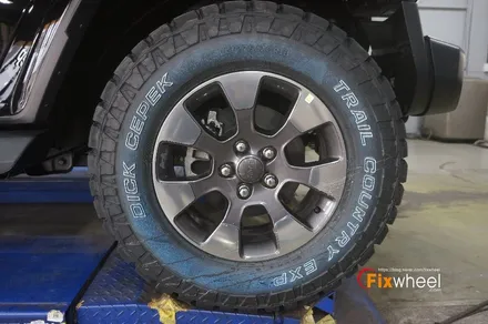 [JEEP 랭글러] 검정유광 휠도색!! / 하남시 풍산동