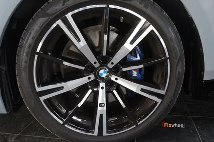 [휠도색] BMW G60 530i 블랙유광 휠도색 / 하남시 풍산동