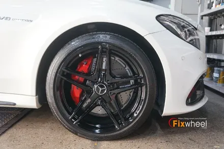 [벤츠 C63 AMG] 휠도색(검정유광) / 하남시 풍산동