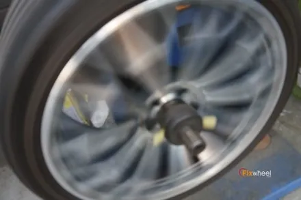 R232 벤츠 SL63AMG 로고 살려서 휠복원 / 하남시 풍산동