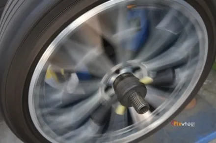 R232 벤츠 SL63AMG 로고 살려서 휠복원 / 하남시 풍산동