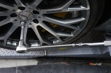 벤츠 SL63 휠복원, AMG 로고까지 그대로 / 하남시 풍산동