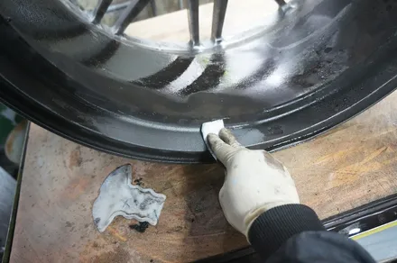 [모노블럭 F] G바겐과 잘어울리는 브라부스 플래티넘 에디션 Monoblock F 23인치 휠수리 및 휠복원 그리고 오리지널 색상으로 휠도색 ! / 하남시 풍산동