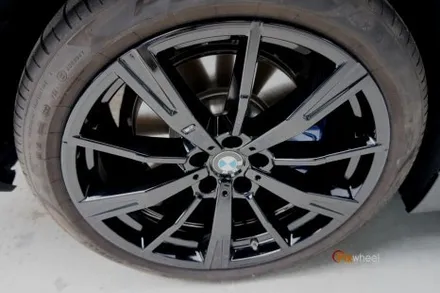[휠도색] BMW G60 530i 블랙유광 휠도색 / 하남시 풍산동