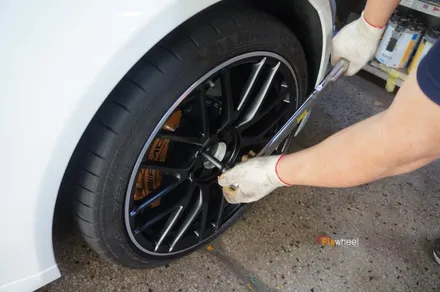 C63(W205)AMG 투톤 휠도색 / 하남시 풍산동