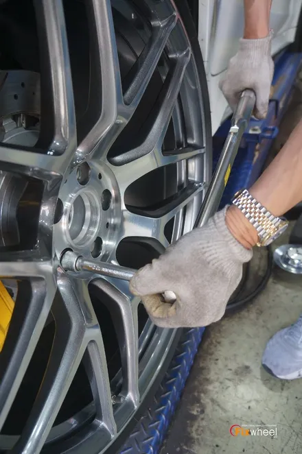 [휠복원]벤츠 AMG GT43  21인치 버핑휠복원 / 하남시 풍산동