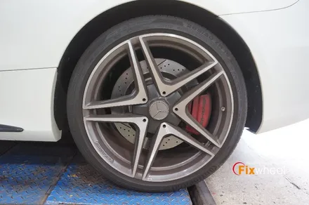 [벤츠 C63 AMG] 휠도색(검정유광) / 하남시 풍산동
