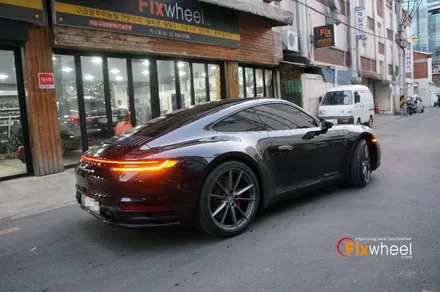 [휠도색]포르쉐911(992)카레라4s 무광 플래티넘색상 휠도색 / 하남시 풍산동