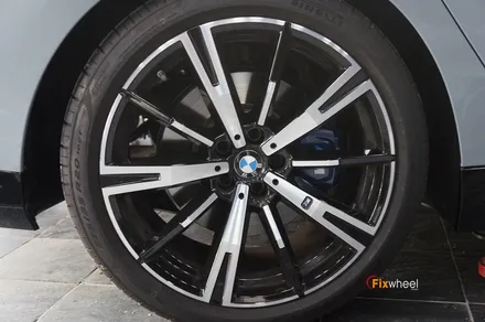 [휠도색] BMW G60 530i 블랙유광 휠도색 / 하남시 풍산동