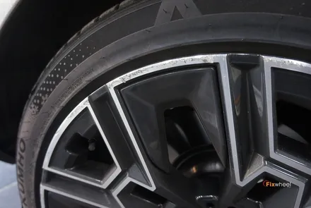 BMW530e 휠복원, 부분 복원으로 완벽하게 / 하남시 풍산동