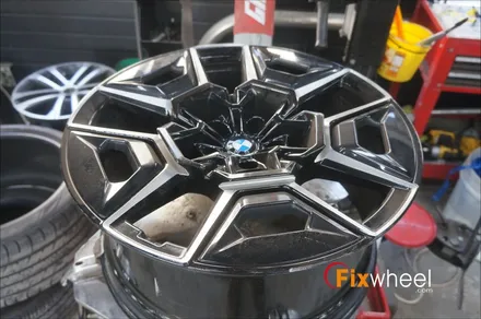 BMW XM 휠복원, 스크래치 이렇게 지웁니다 / 하남시 풍산동