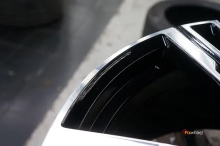 [휠수리][휠복원]BMW i7 휠복원 / 하남시 풍산동