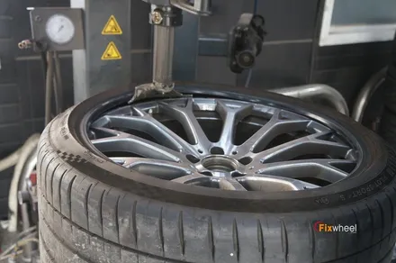 R232 벤츠 SL63AMG 로고 살려서 휠복원 / 하남시 풍산동