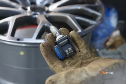 R232 벤츠 SL63AMG 로고 살려서 휠복원 / 하남시 풍산동