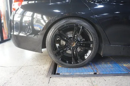 [BMW 320d] 검정유광 휠도색. / 하남시 풍산동
