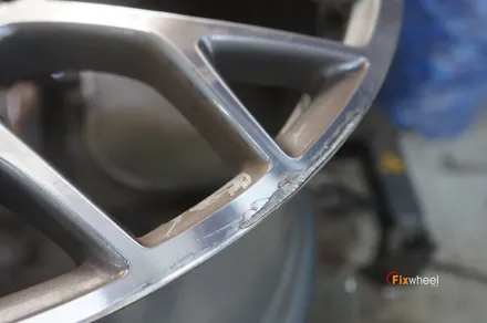 R232 벤츠 SL63AMG 로고 살려서 휠복원 / 하남시 풍산동