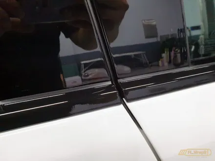 BMW 신형 5시리즈 LCi 윈도우 크롬 몰딩, 사이드 미러 부분 랩핑 유광 블랙 - 강동, 송파, 하남 미사 자동차 랩핑, 루프스킨, PPF 전문 시공점 :: 하남 플랩스 / 하남 천현동