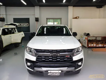 쉐보레 리얼 뉴 콜로라도 헤드라이트, 도어컵, 도어엣지, 사이드미러 PPF 시공 - 강동구, 송파구 자동차 랩핑 / PPF/ 썬팅 시공점 / 신차 PPF 추천 하남 플랩스 / 하남 천현동